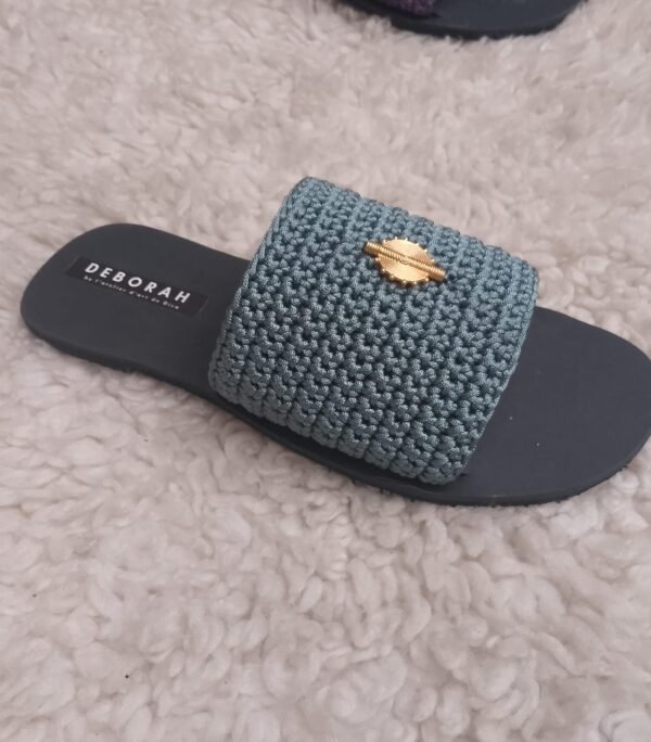 claquettes crochetées